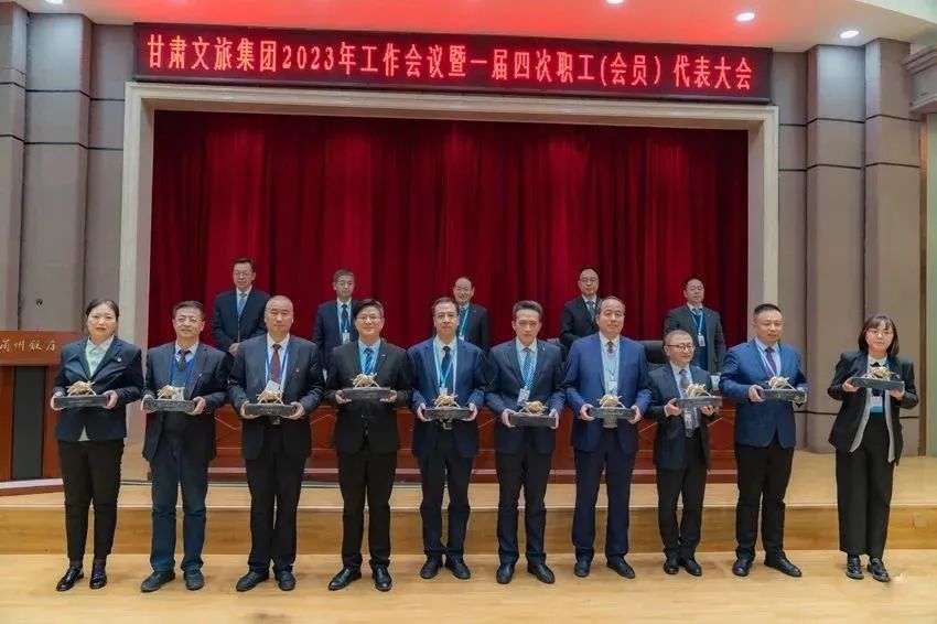 202306261687743631268475.jpeg 2022年最佳团队.jpeg