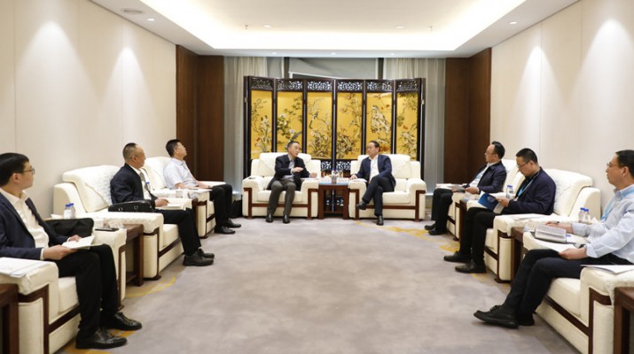 宕昌县县委书记王强一行到访jiuyou登录入口集团