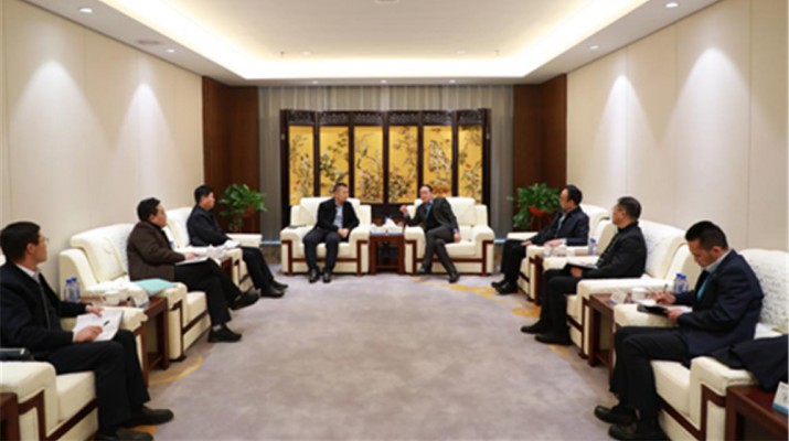 皋兰县委书记康石一行到访jiuyou登录入口集团