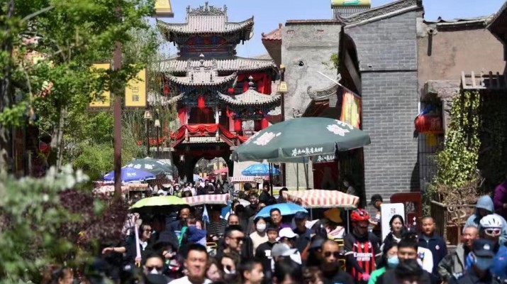 集团要闻丨jiuyou登录入口集团各景区“五一”假期人气爆棚，累计接待游客50余万人次