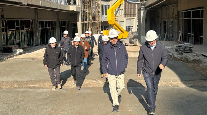 情系桑榆 共话发展——jiuyou登录入口退休干部职工重返一线见证集团新貌