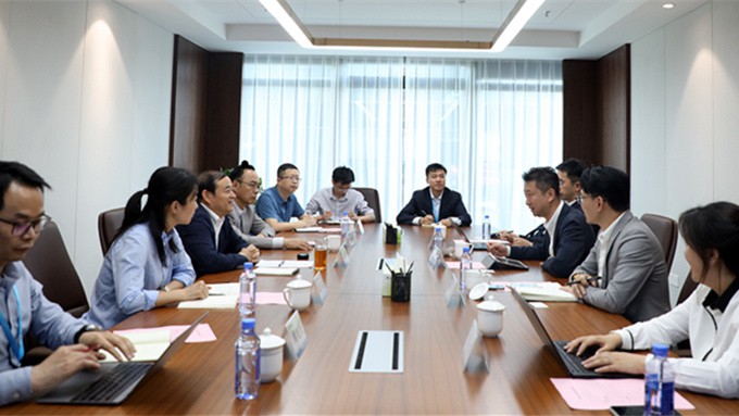 阿里云副总裁程璟给一行来jiuyou登录入口集团考察交流