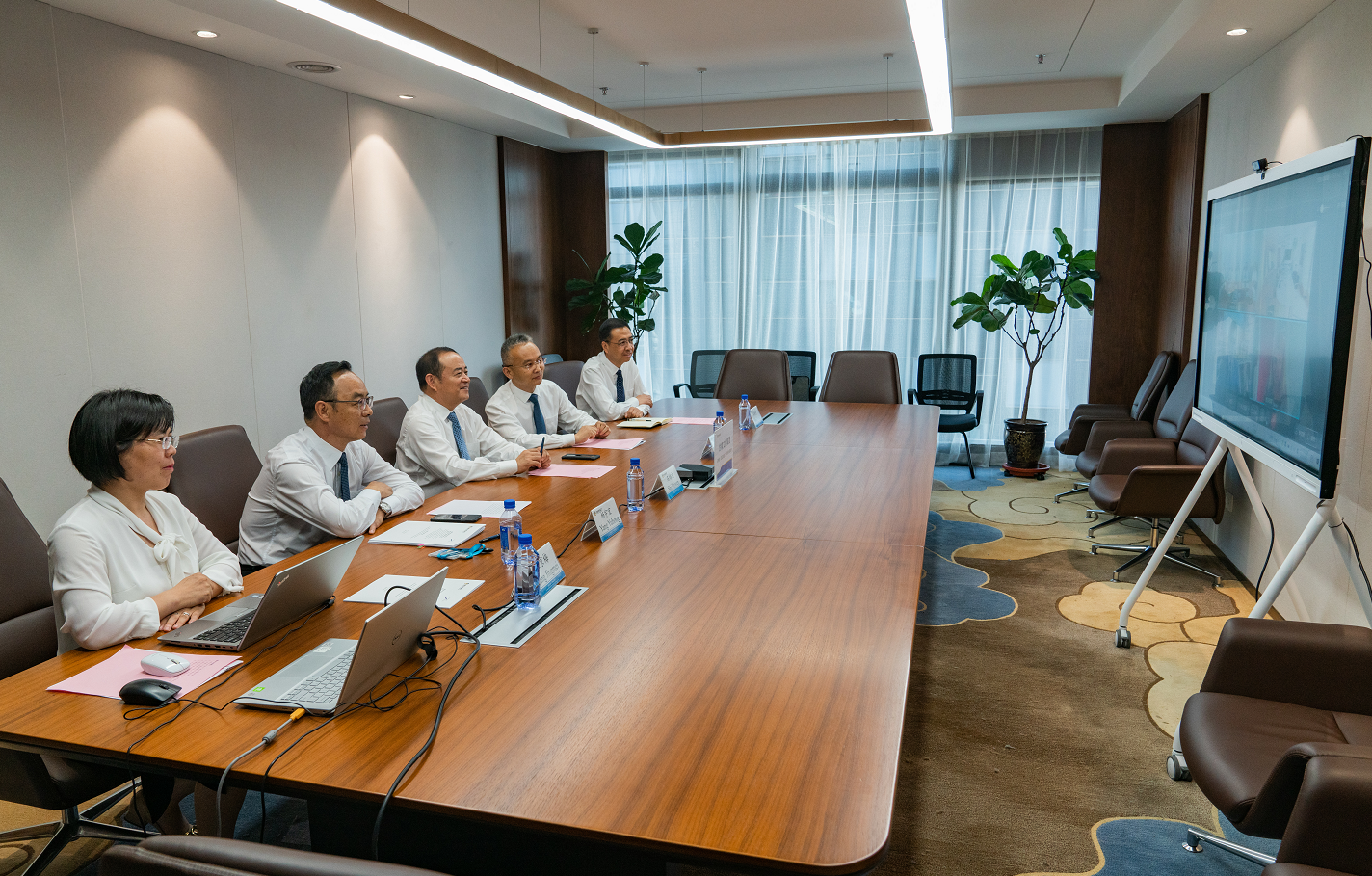 jiuyou登录入口集团与德国派珀创新发展公司德国Euno-Tech公司签署战略合作协议